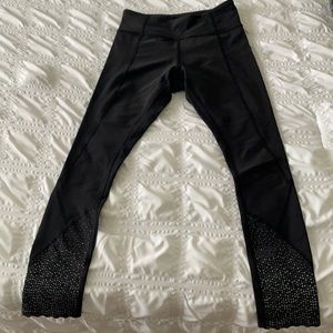 Lululemon Tight Stuff Scallop Hem Leggings Size 4